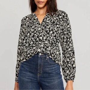 Old Navy Black and White Floral Blouse